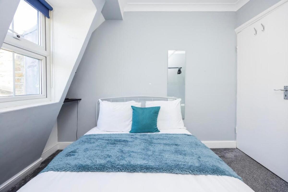 Apartamento 1-bed Flat - Walk To Whitechapel Station Londres